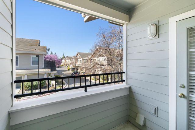 9640 Coney Island Cir, Elk Grove, CA 95758