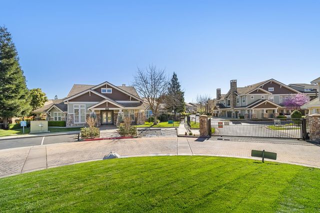 9640 Coney Island Cir, Elk Grove, CA 95758