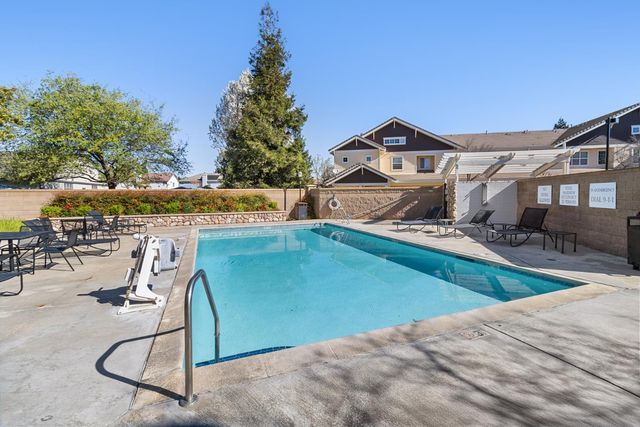 9640 Coney Island Cir, Elk Grove, CA 95758