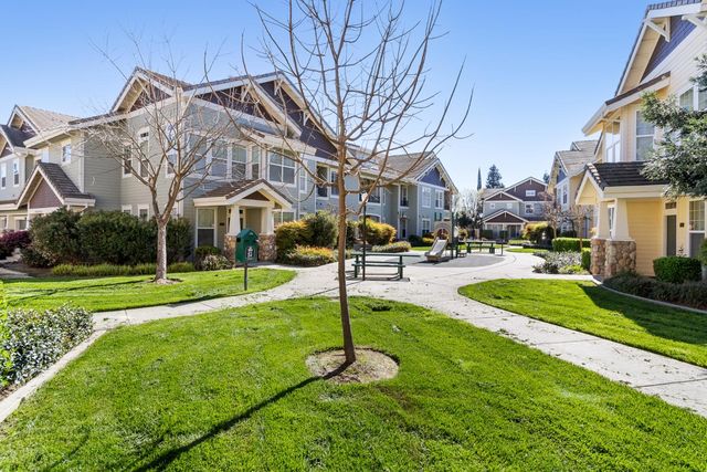 9640 Coney Island Cir, Elk Grove, CA 95758