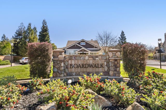 9640 Coney Island Cir, Elk Grove, CA 95758