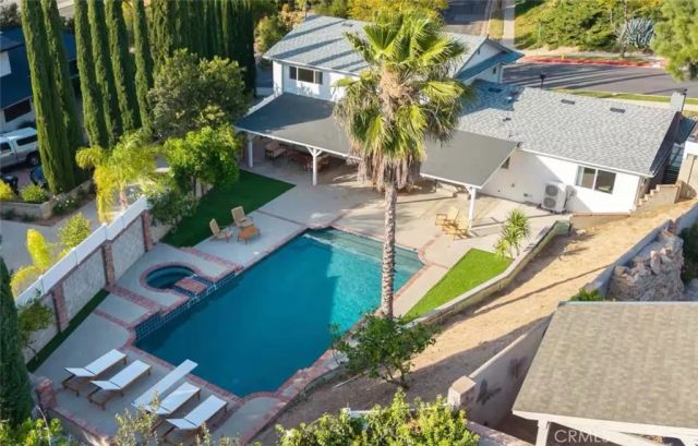 10643 Atlanta, Porter Ranch, CA 91326