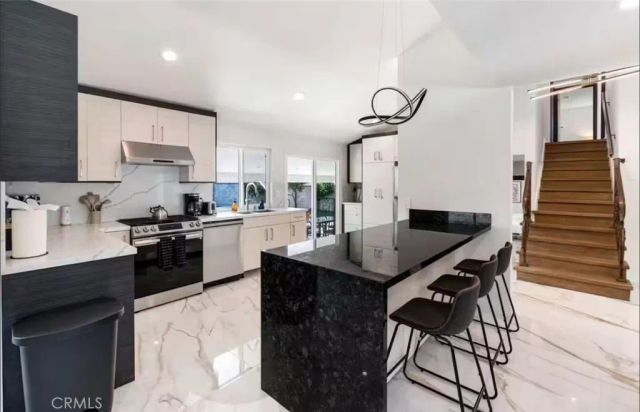 10643 Atlanta, Porter Ranch, CA 91326