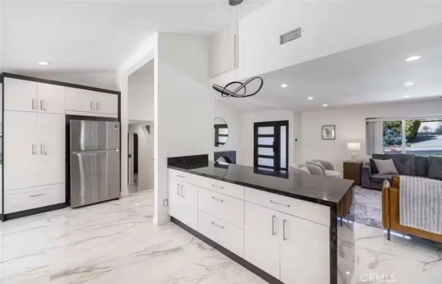10643 Atlanta, Porter Ranch, CA 91326