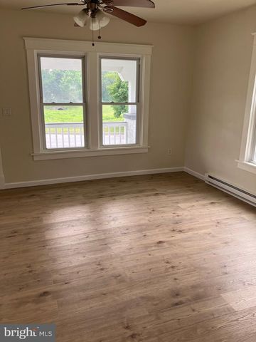 30 E STIEGEL ST, Manheim, PA 17545