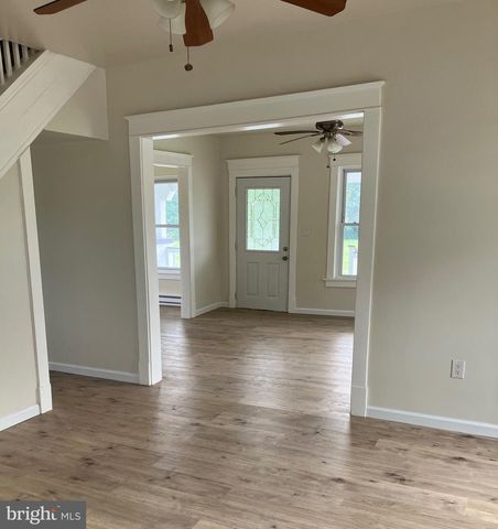 30 E STIEGEL ST, Manheim, PA 17545