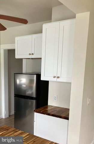 30 E STIEGEL ST, Manheim, PA 17545