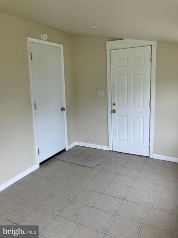 30 E STIEGEL ST, Manheim, PA 17545