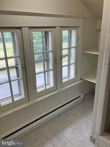 30 E STIEGEL ST, Manheim, PA 17545