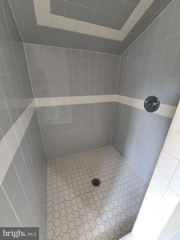 30 E STIEGEL ST, Manheim, PA 17545