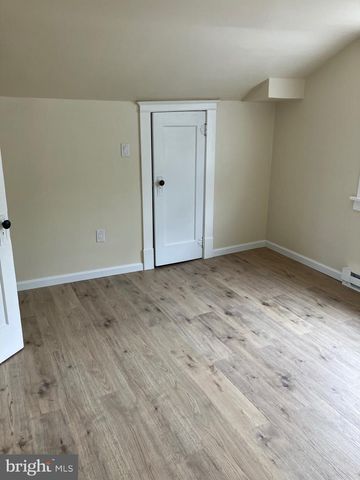 30 E STIEGEL ST, Manheim, PA 17545
