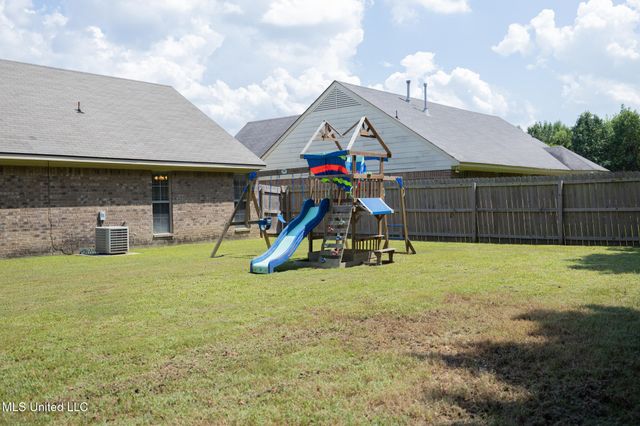 8621 Bonfire Drive, Southaven, MS 38671