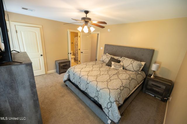 8621 Bonfire Drive, Southaven, MS 38671