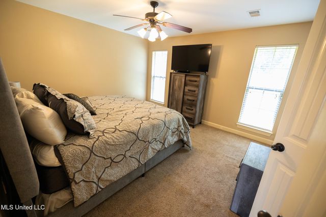 8621 Bonfire Drive, Southaven, MS 38671