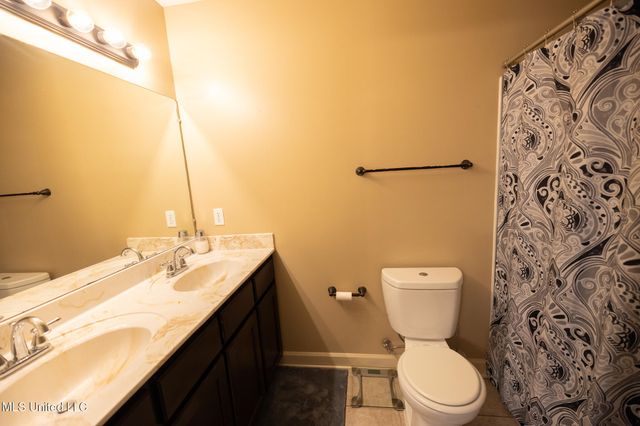 8621 Bonfire Drive, Southaven, MS 38671