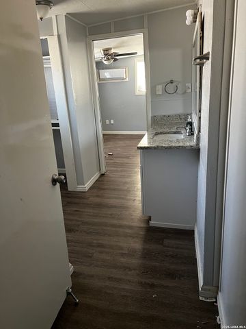 351 Overhill UNIT B, San Antonio, TX 78228