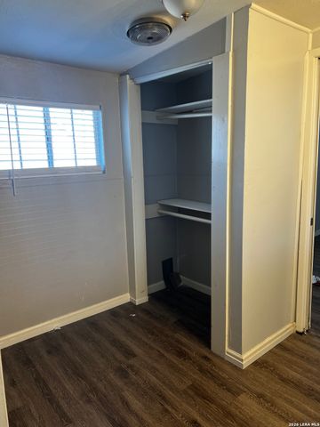 351 Overhill UNIT B, San Antonio, TX 78228