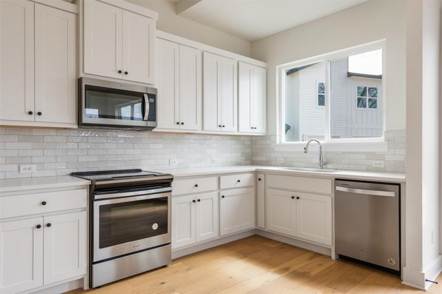 302 E 19.5 ST 302, Georgetown, TX 78626