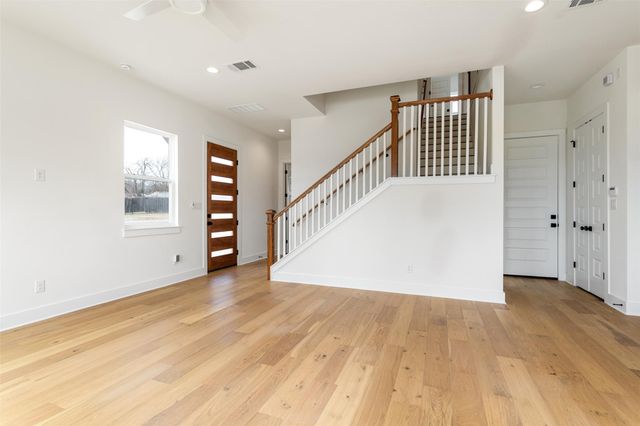 302 E 19.5 ST 302, Georgetown, TX 78626