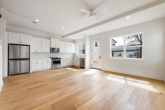 302 E 19.5 ST 302, Georgetown, TX 78626