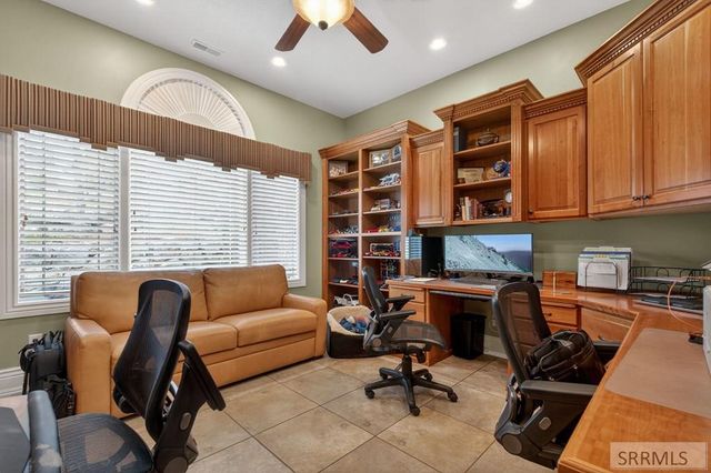 9578 Braxton Drive, Pocatello, ID 83204