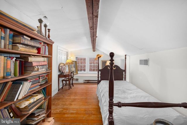 1554 34TH ST NW, Washington, DC 20007