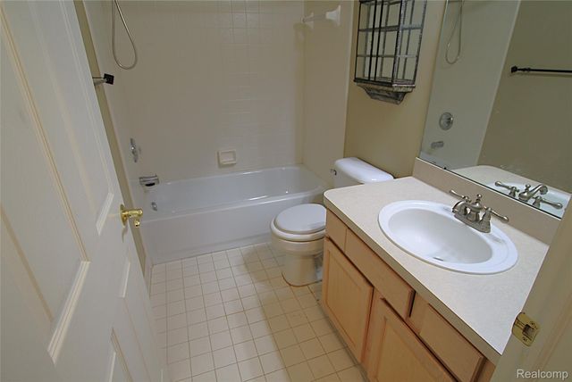 11152 Woodfield Parkway, Holly Township, MI 48439