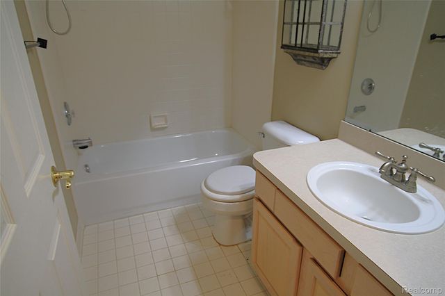 11152 Woodfield Parkway, Holly Township, MI 48439