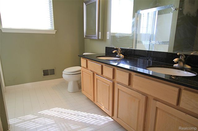 11152 Woodfield Parkway, Holly Township, MI 48439