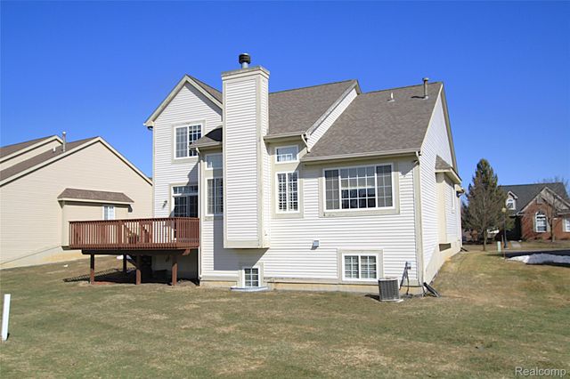 11152 Woodfield Parkway, Holly Township, MI 48439