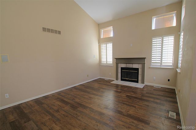 11152 Woodfield Parkway, Holly Township, MI 48439