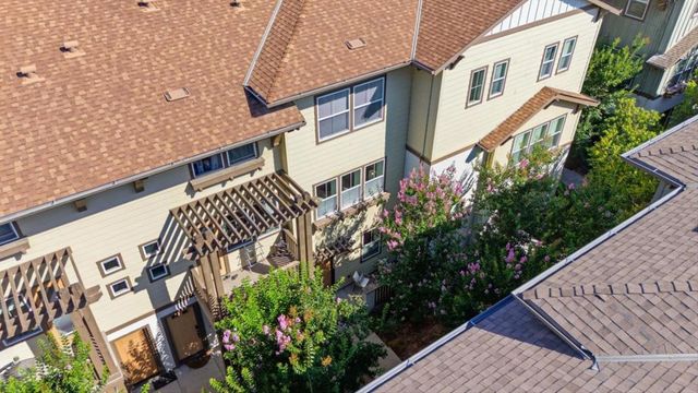 2099 Vincenzo Walkway, San Jose, CA 95133