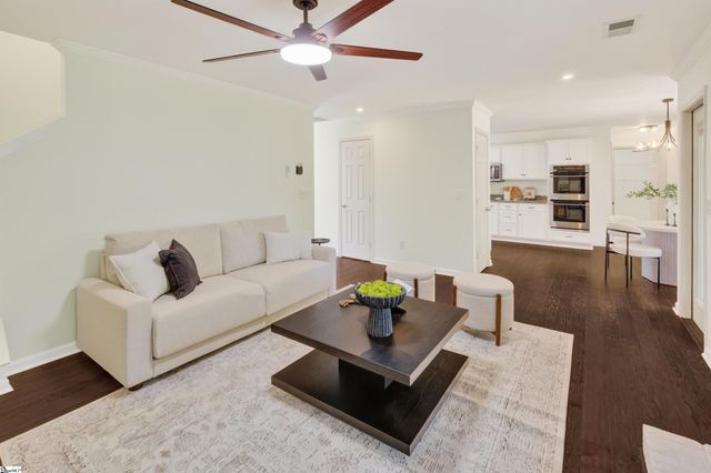 8 Stapleford Park Drive, Greenville, SC 29607