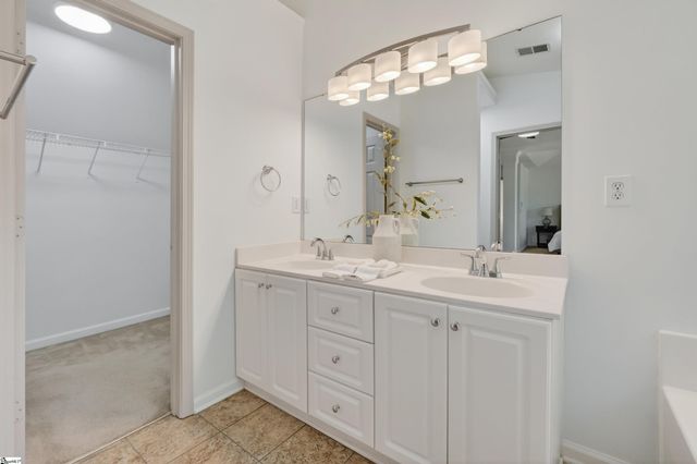 8 Stapleford Park Drive, Greenville, SC 29607