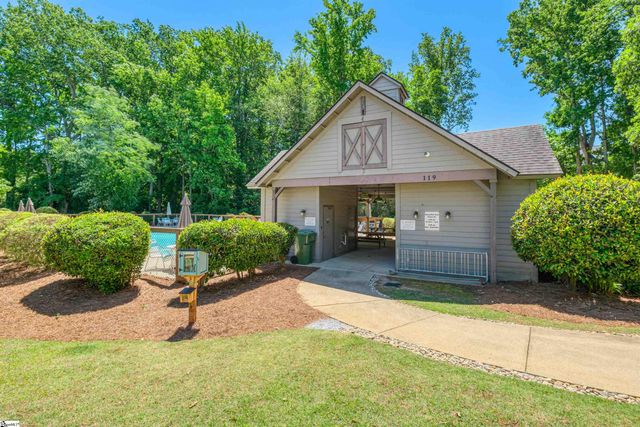 8 Stapleford Park Drive, Greenville, SC 29607
