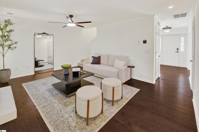 8 Stapleford Park Drive, Greenville, SC 29607