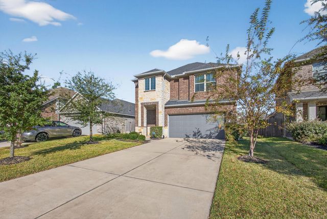 31218 Pinebrook Falls Lane, Hockley, TX 77447