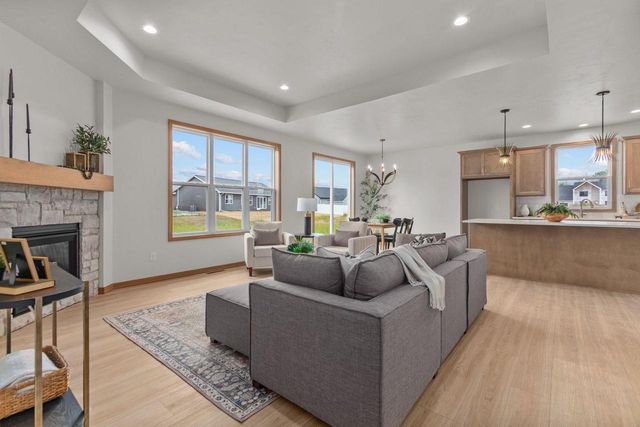 2514 BEASLE COURT, De Pere, WI 54115