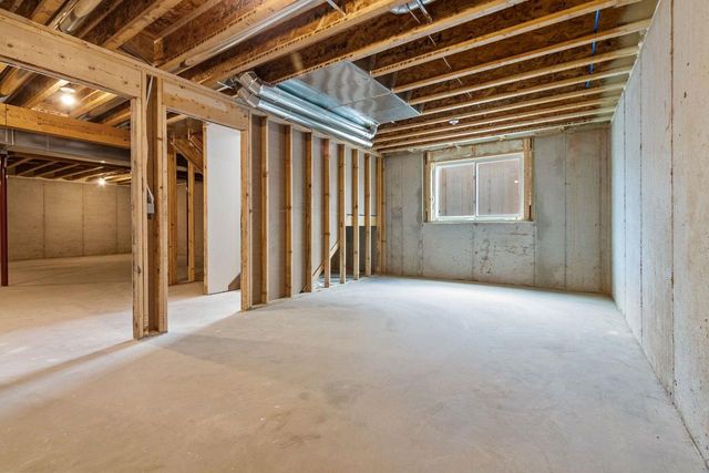 2514 BEASLE COURT, De Pere, WI 54115