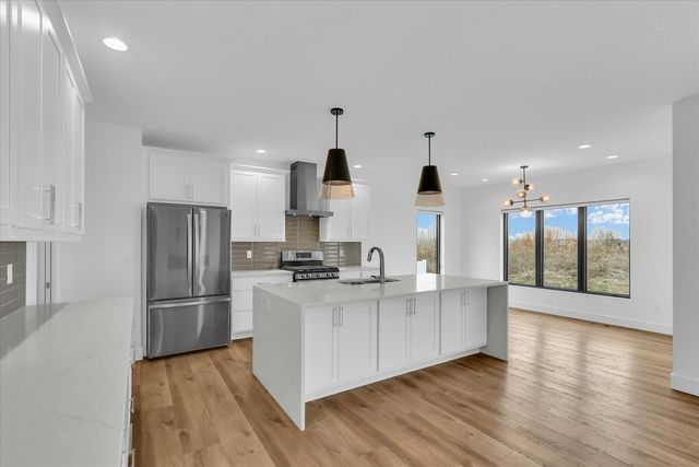 507 Harpers Ferry, Savoy, IL 61874