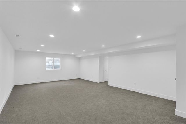 507 Harpers Ferry, Savoy, IL 61874