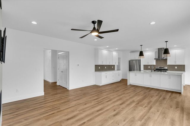 507 Harpers Ferry, Savoy, IL 61874