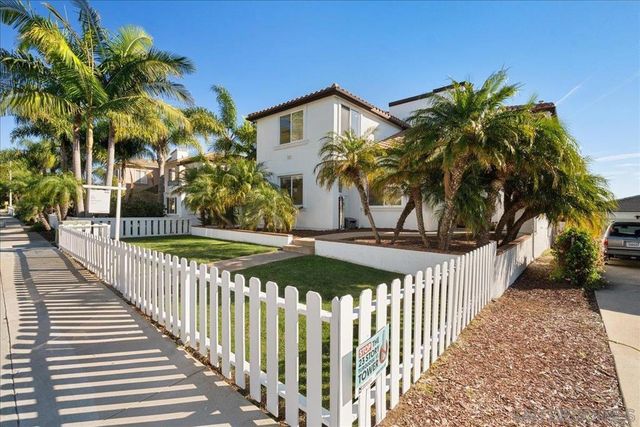 819 Van Nuys St, San Diego, CA 92109