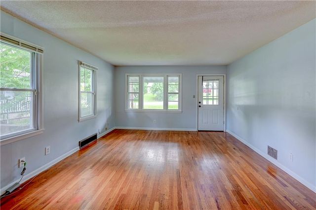 808 S Carlisle Avenue, Independence, MO 64054