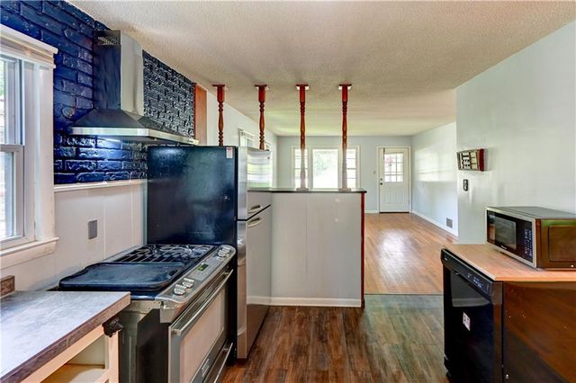 808 S Carlisle Avenue, Independence, MO 64054