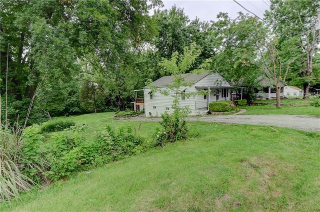 808 S Carlisle Avenue, Independence, MO 64054