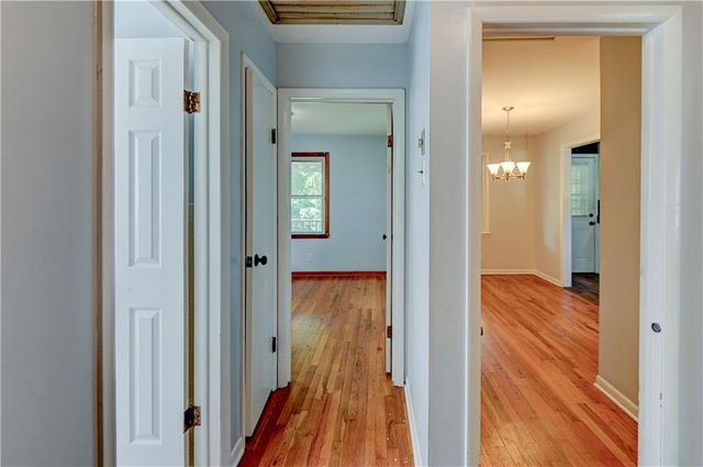 808 S Carlisle Avenue, Independence, MO 64054