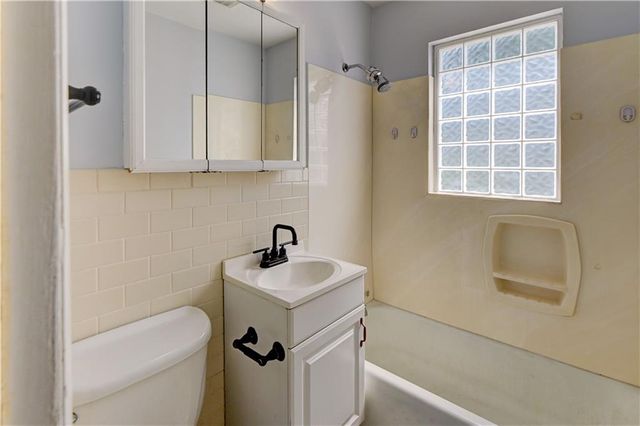 808 S Carlisle Avenue, Independence, MO 64054