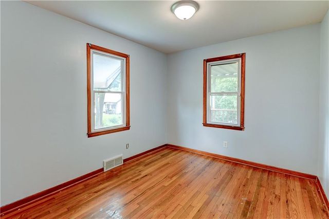 808 S Carlisle Avenue, Independence, MO 64054