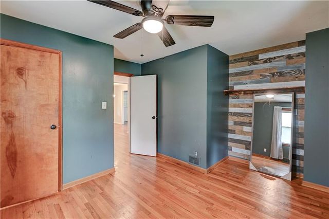 808 S Carlisle Avenue, Independence, MO 64054